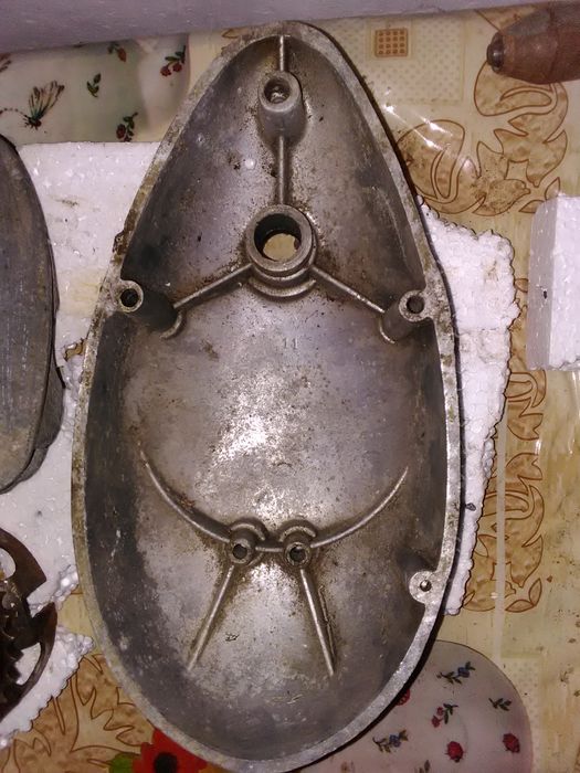 Продам запчастини до 3-х швидкісного двигуна,мотоцикла М1М(Мінск)