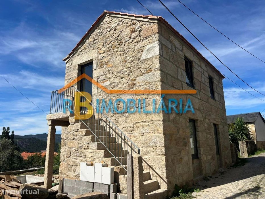 Dois Apartamentos T0 c/ piscina em Alvarenga