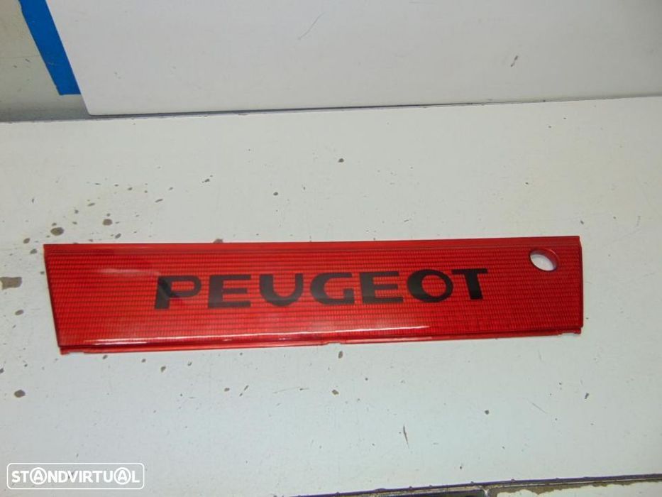 Peugeot 405 placa traseira reflectora
