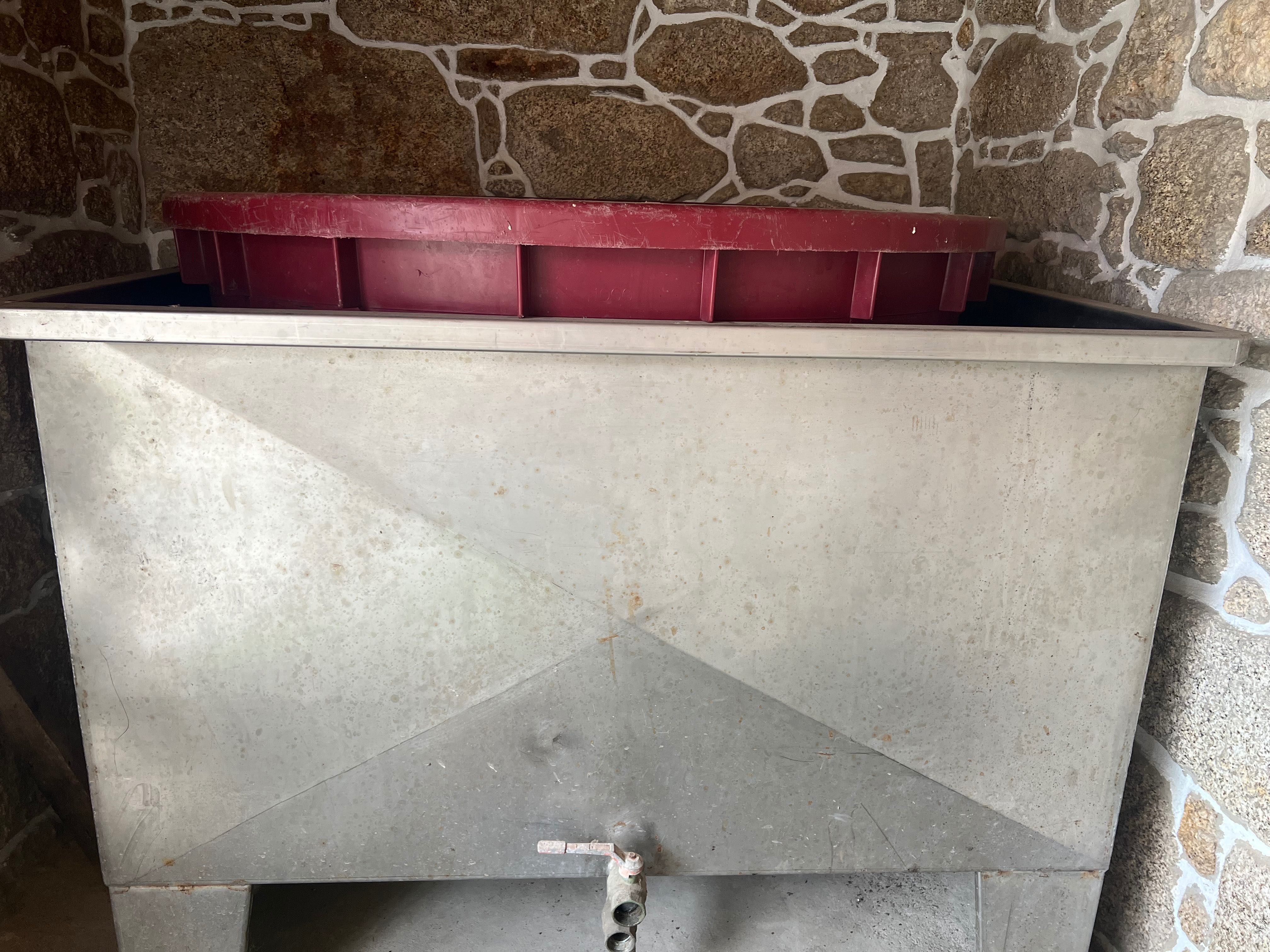 Dorna Plástica P Vinho 1000 Litros