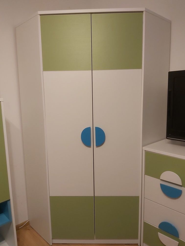 Meble do pokoju dziecięcego -4 elementy