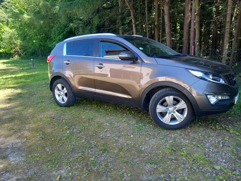 Kia Sportage 1.7 CRDI Panorama  Kamera LED  6 bieg Klimatr. Śluczny!