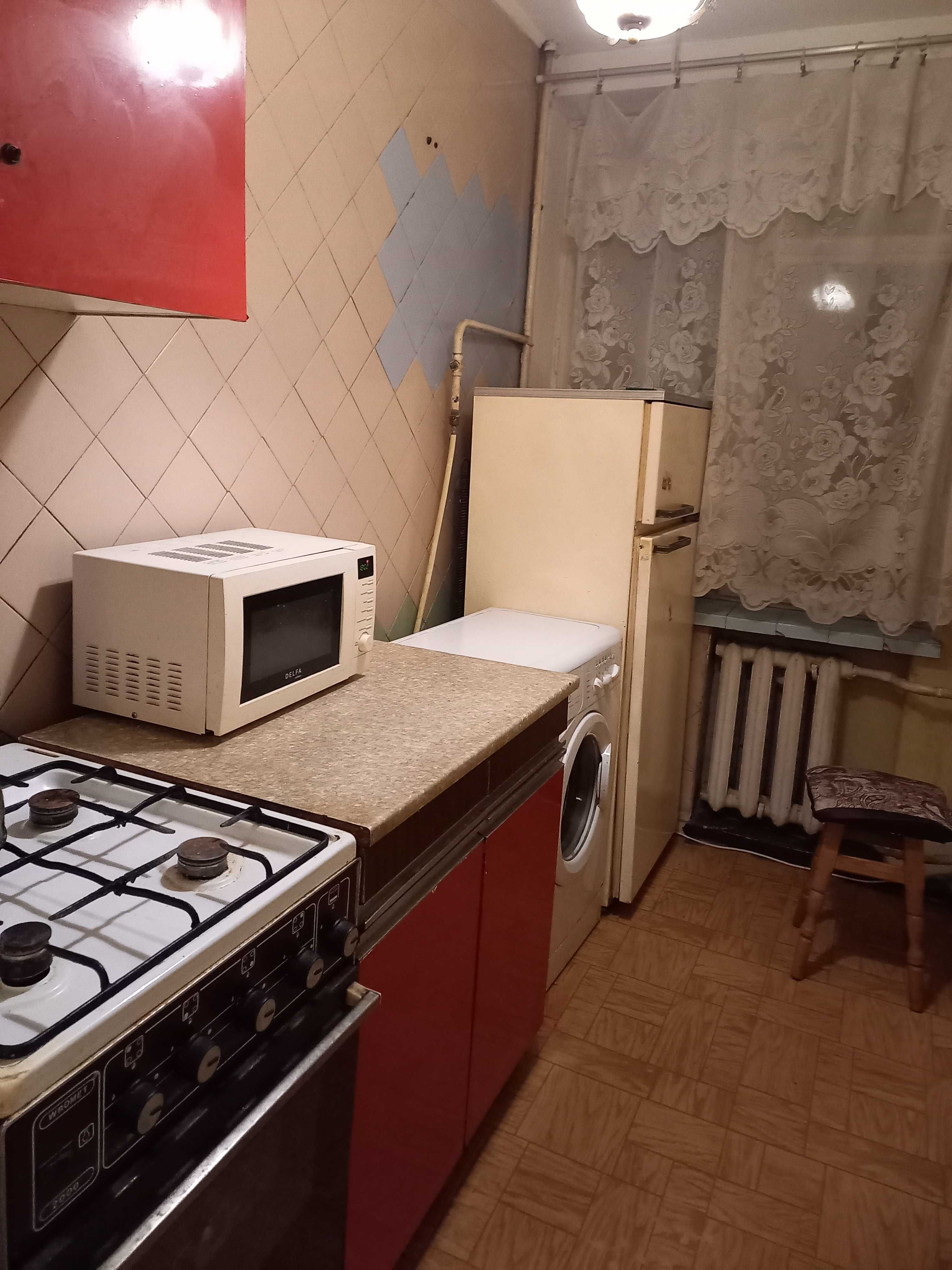 Задається затишна 1-к в районі Севастопольської пл, аеропорт Жуляни.