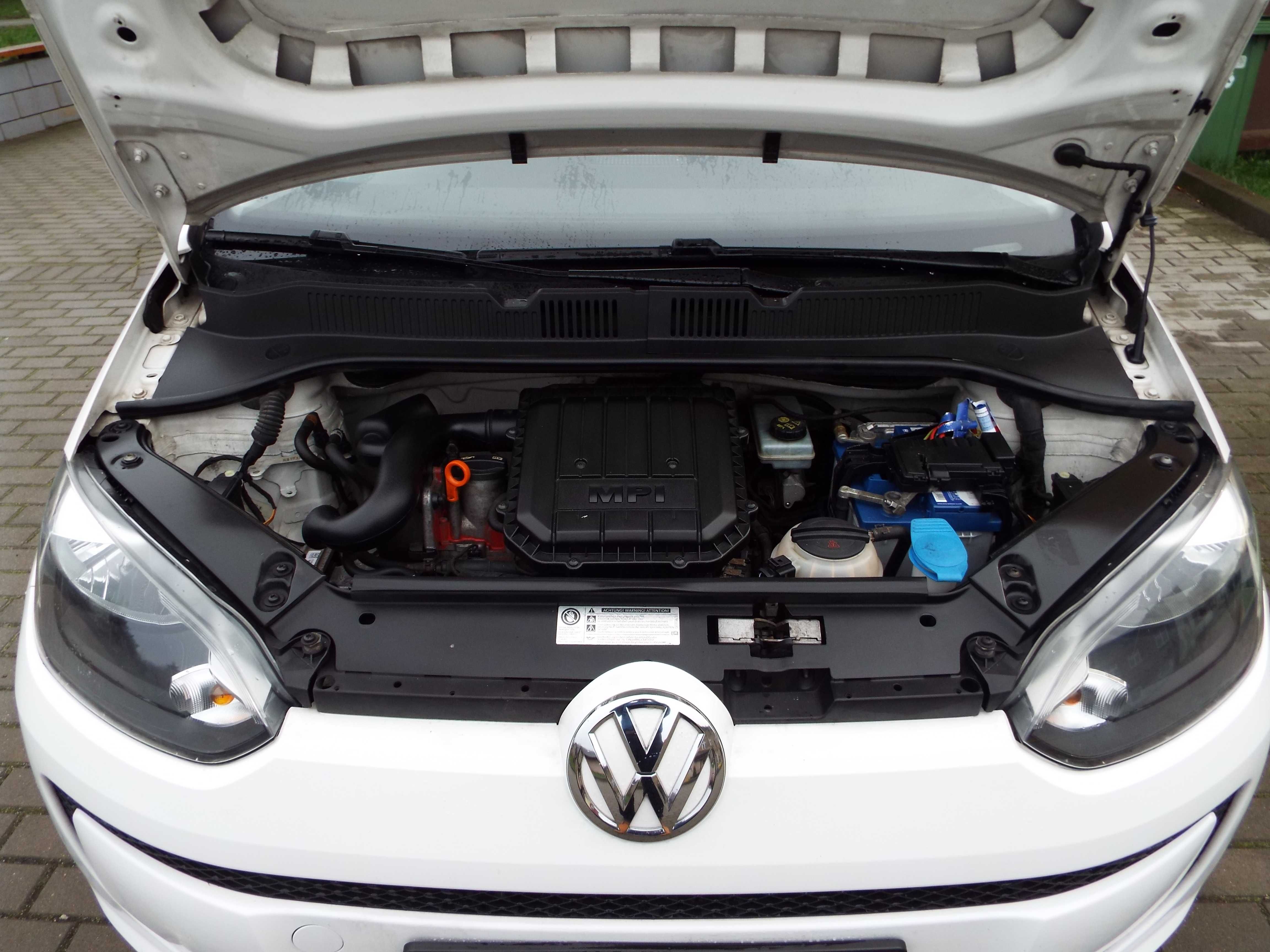 Volkswagen UPI  1.0 benz 2012r.