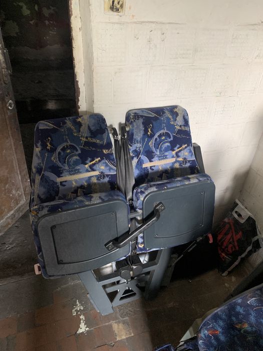 Сидіня гіда сидения , сидіня другого водія