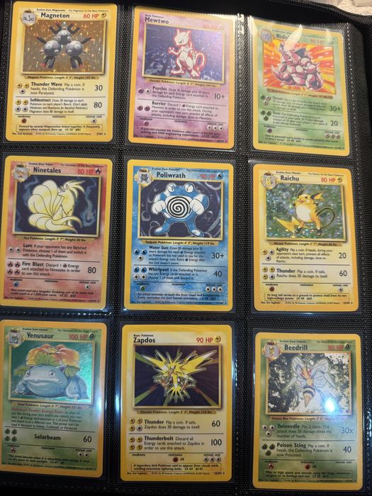 Pokémon Base Set COMPLETO