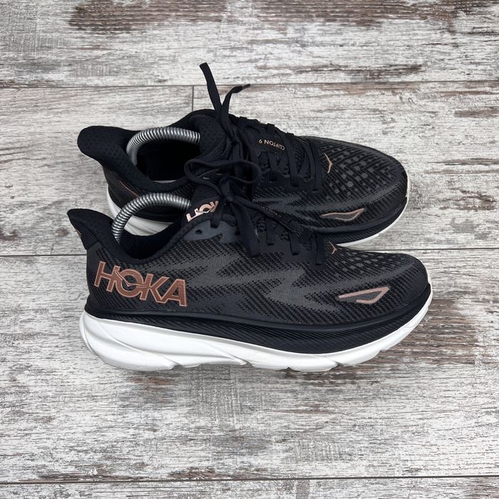 Кросівки Hoka Clifton 9 1127896 розмір 39 оригінал