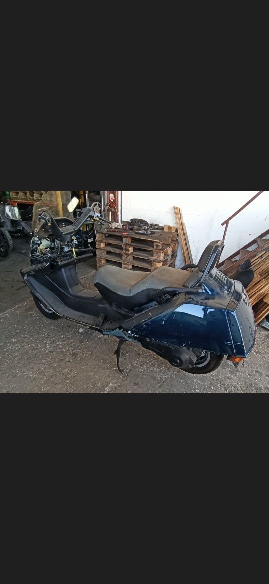 Peças Honda CN250