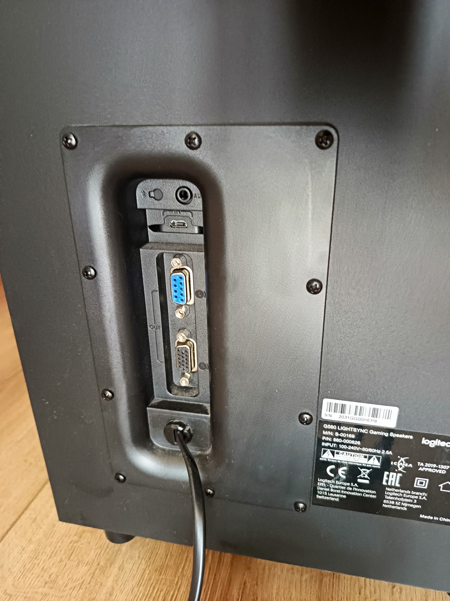 Głośniki Logitech g560
