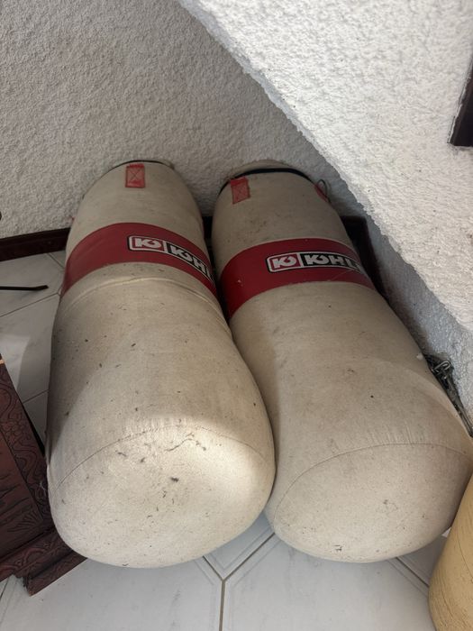 Dois sacos de box como estao na imagem