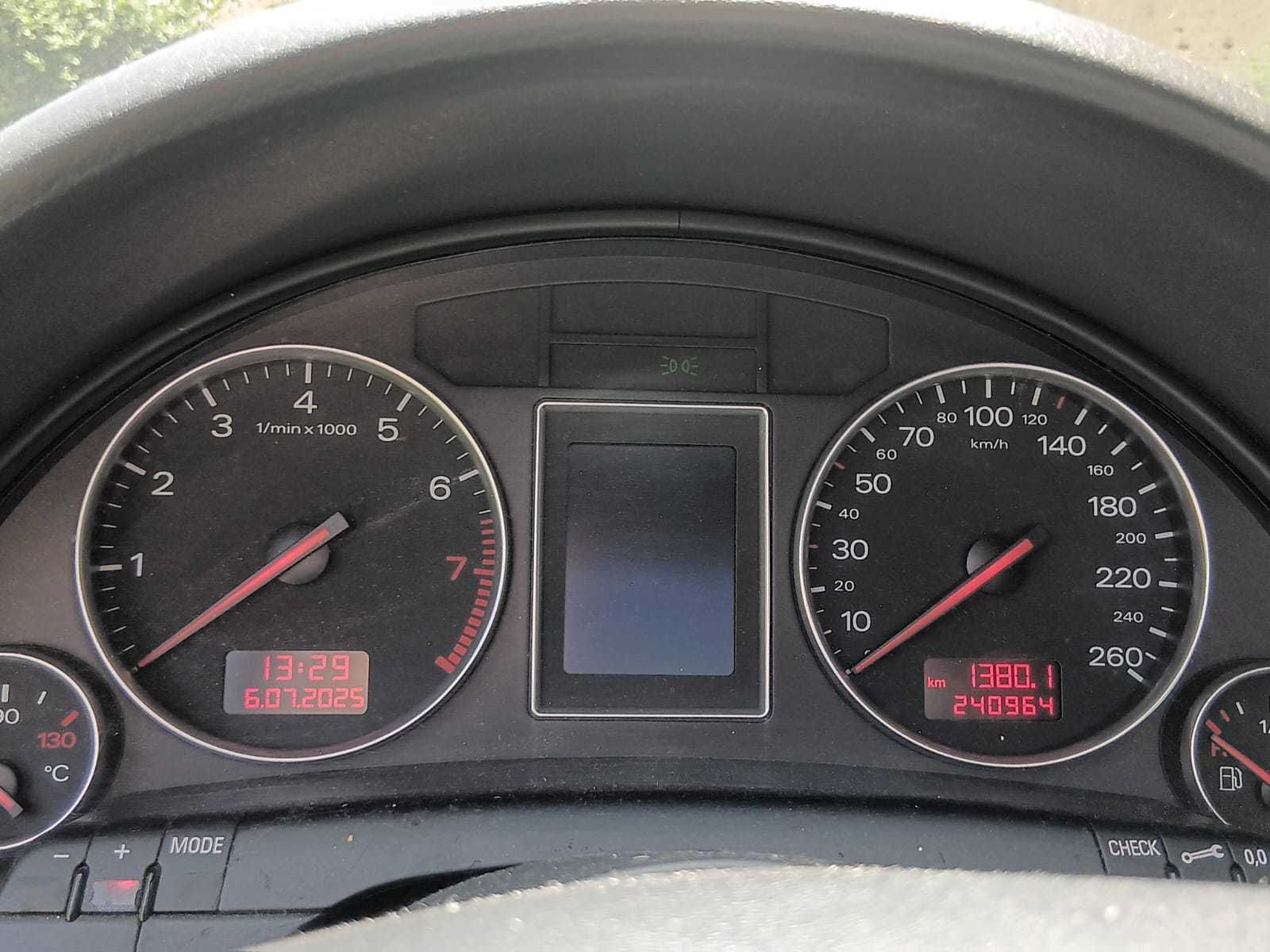 Sprzedam /  Audi A4 B6 2.0 / Zadbany/ Doinwestowany /