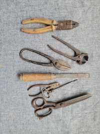 Zestaw starych zabytkowych narzędzi