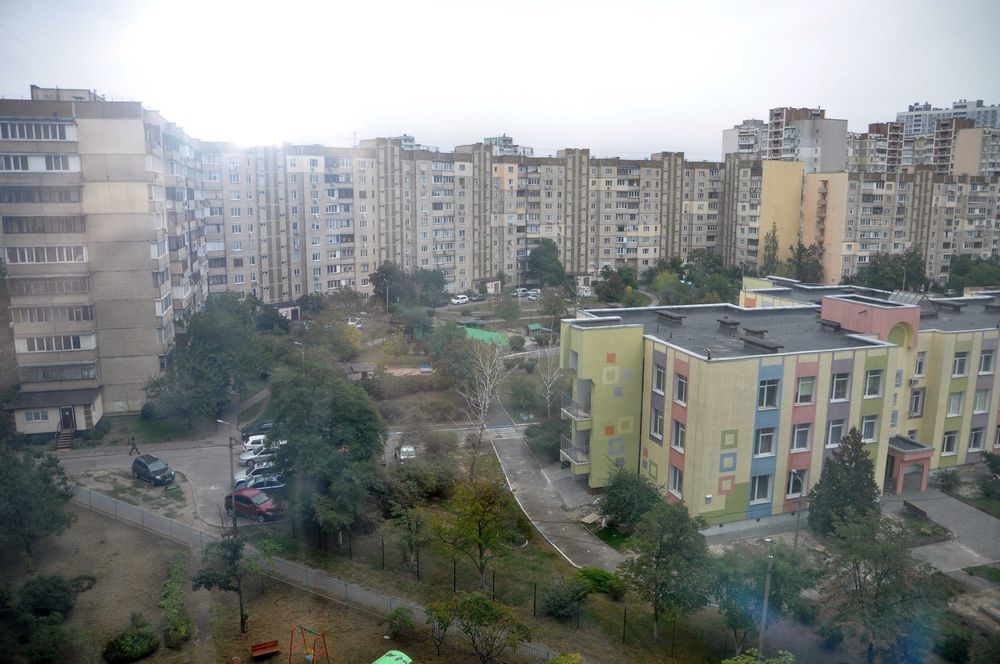 Продаж 2-кімнатної квартири вул. С. Олійника