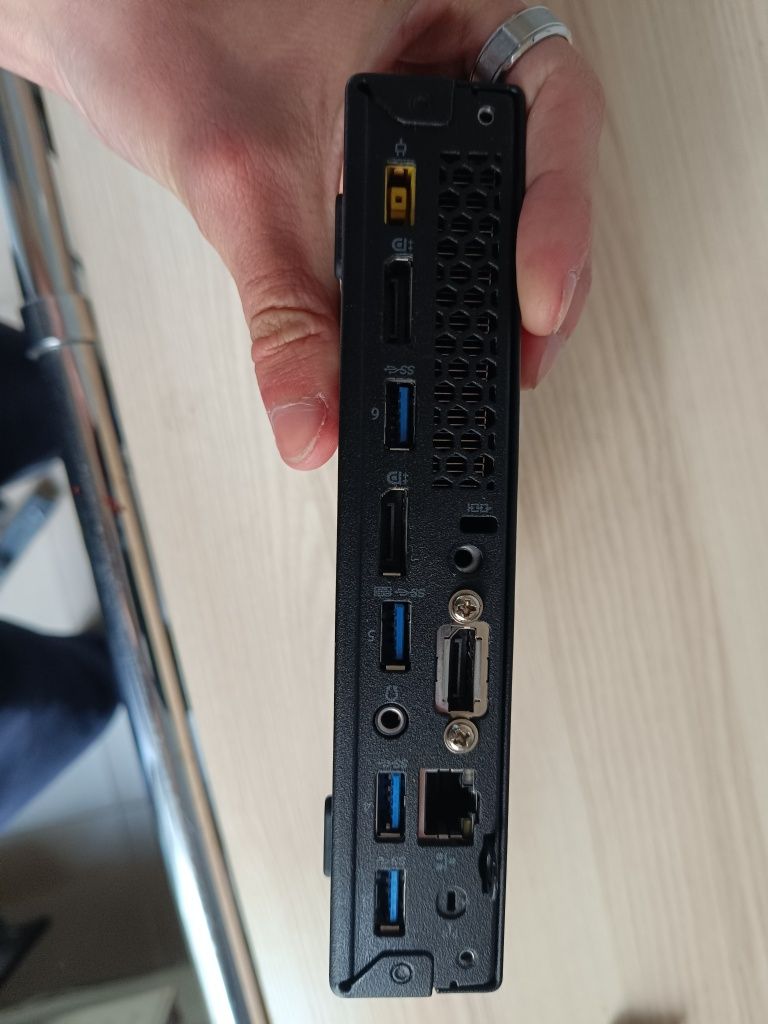 Системный блок Lenovo ThinkCentre M900 (i5-6500T/16GB/256GB)