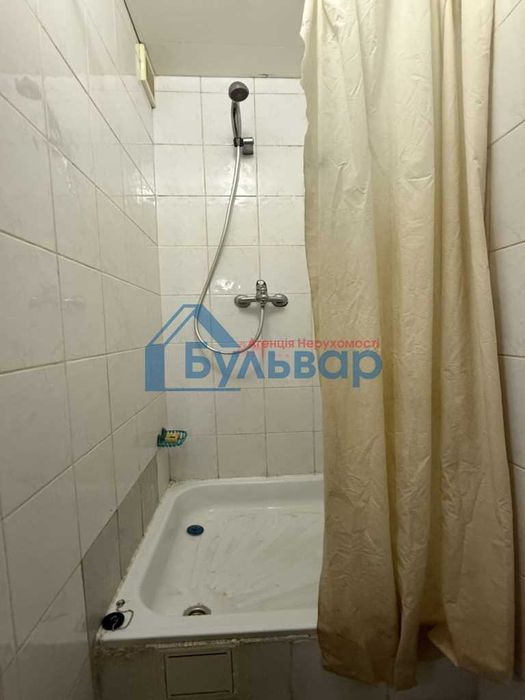 Кімната 20м2, поверх 3/9, Поділ