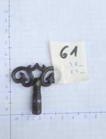 61 Stary klucz do nakręcania zegara 3,8mm