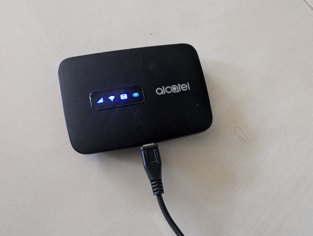 Router Alcatel na kartę SIM internet do samochodu mobilny 150 Mbps