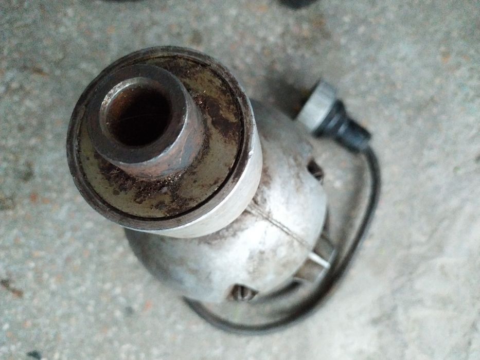 Мощная низкооборотистая дрель ИЭ-1015а СССР. Все родное. Как новая