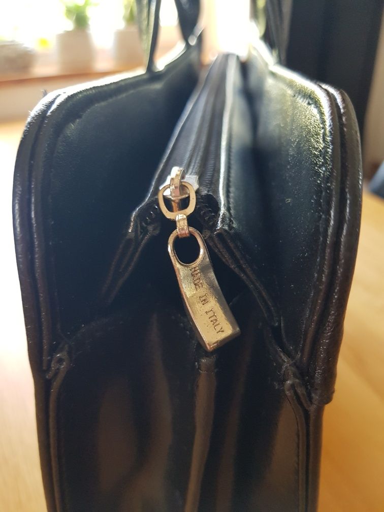 Elegancka aktówka damska torebka jak nowa