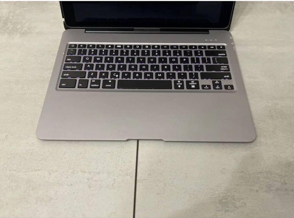 Планшет Apple iPad Pro ML0F2LL/A / 12.9" (2732x2048)