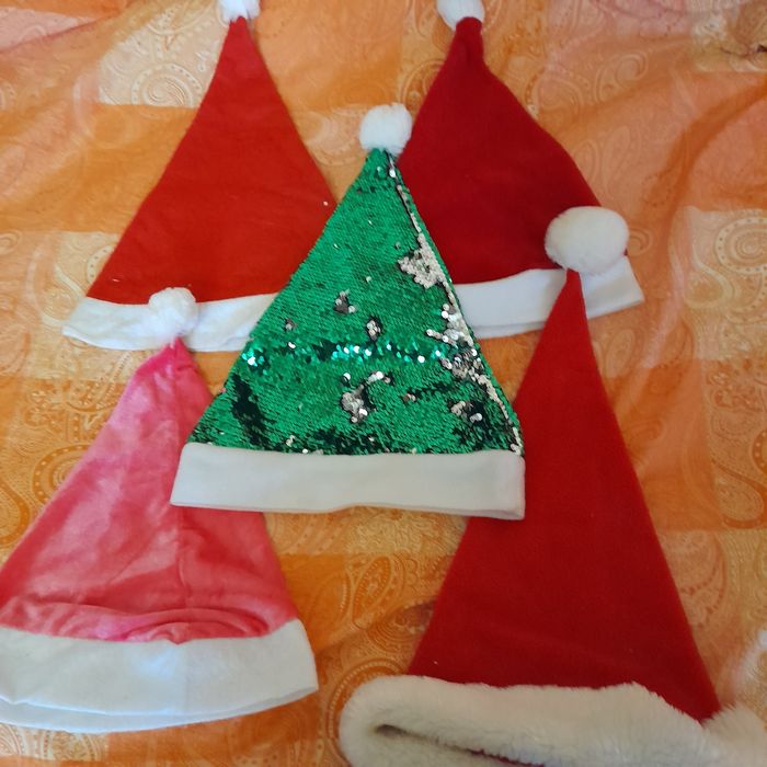Продам праздничные колпаки