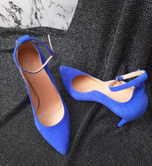 Туфли из натуральной замши от украинского бренда Gimmy Zucchini.