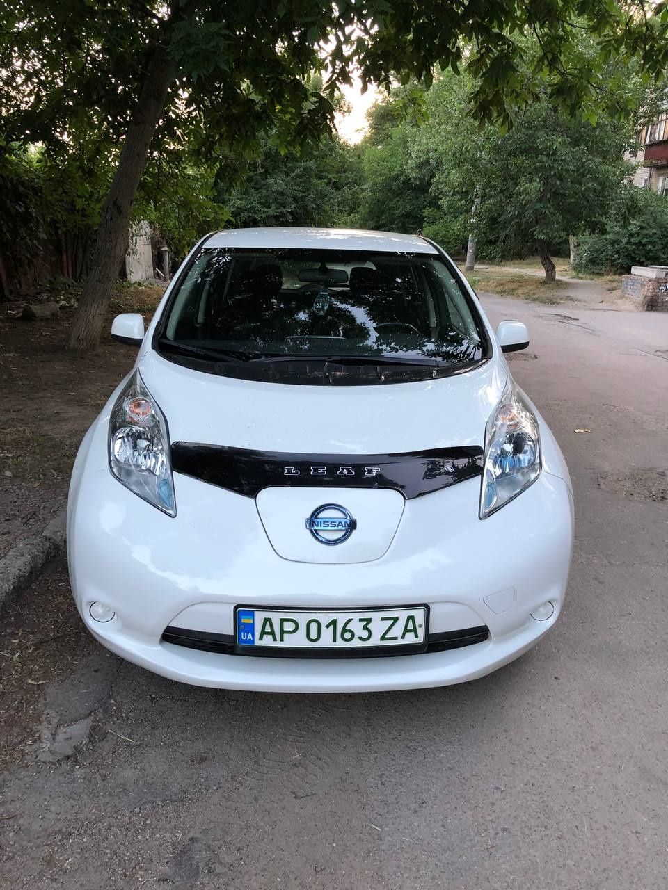 Продам Nissan Leaf 2014