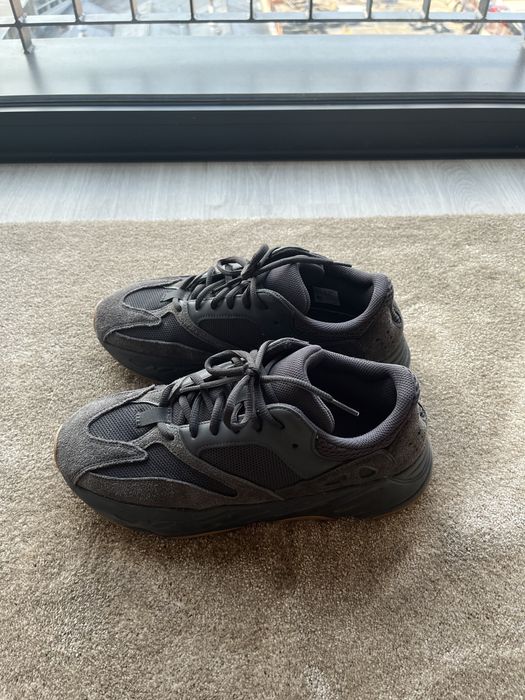 Adidas Yeezy 700 Utility Black