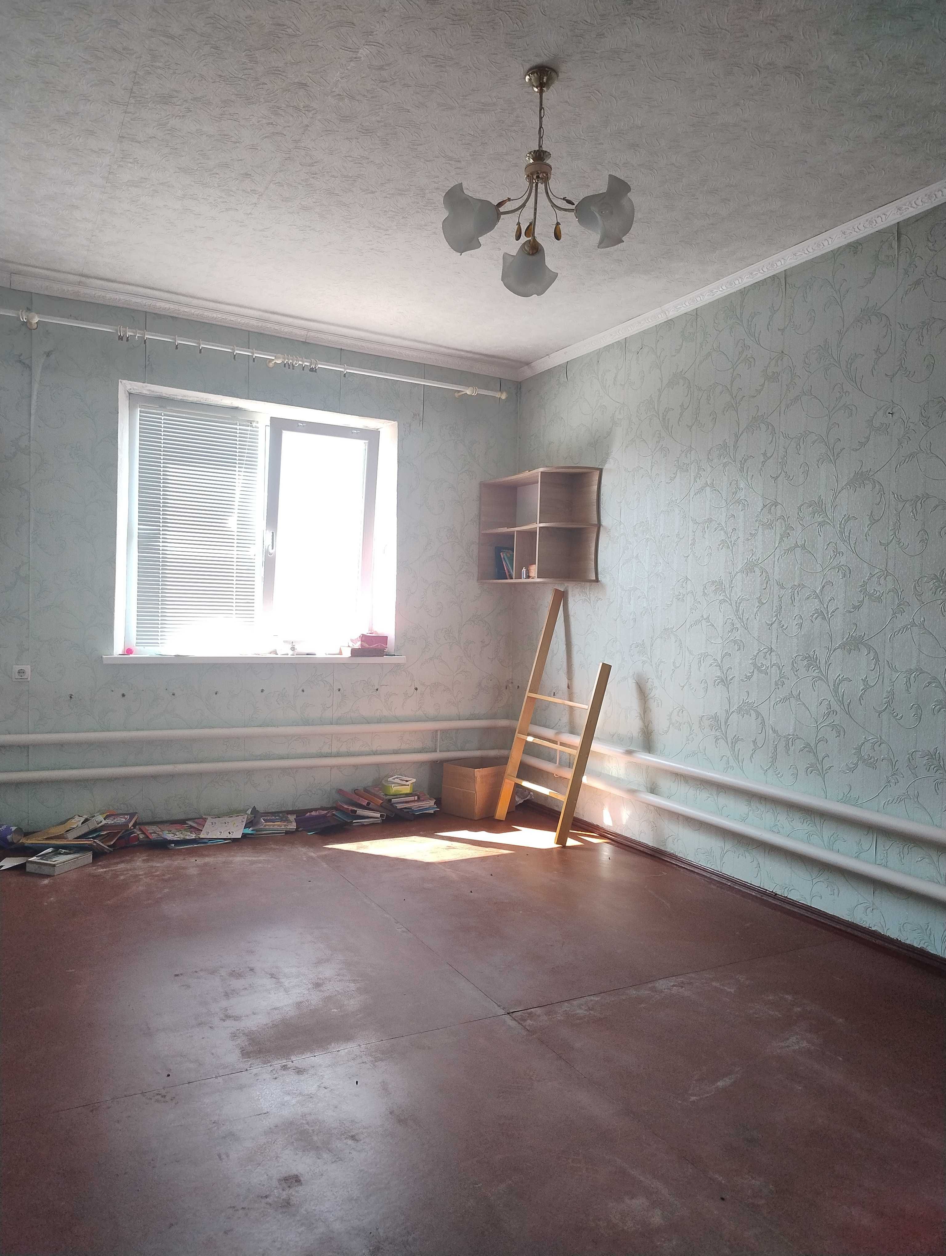 Продам гарний будинок, с. Андріївка, 12 соток, 60 км від Харкова.