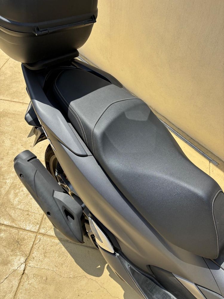 Honda PCX como nova
