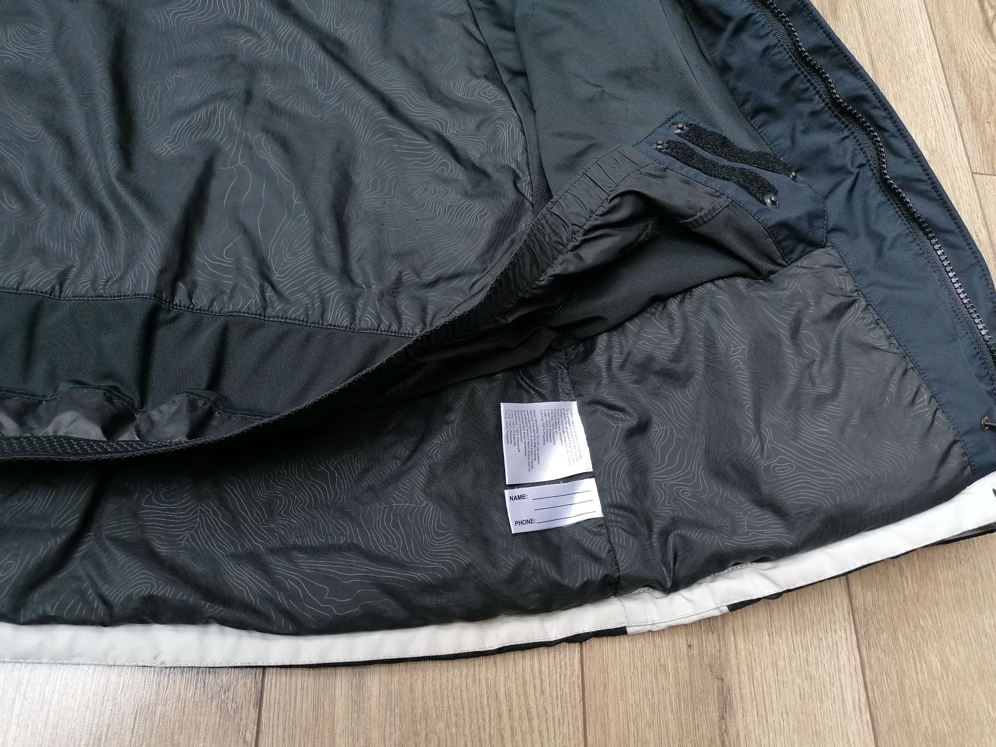 Czarna kurtka Everest 164