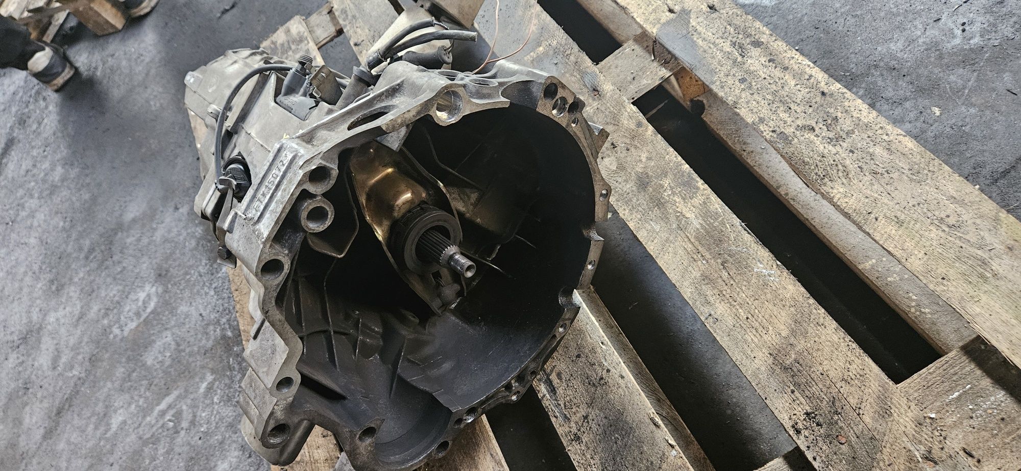 Skrzynia biegów manualna audi a4 b6 a6 c5 2.0 16v FTY

SKRZYNIA BIEGÓ