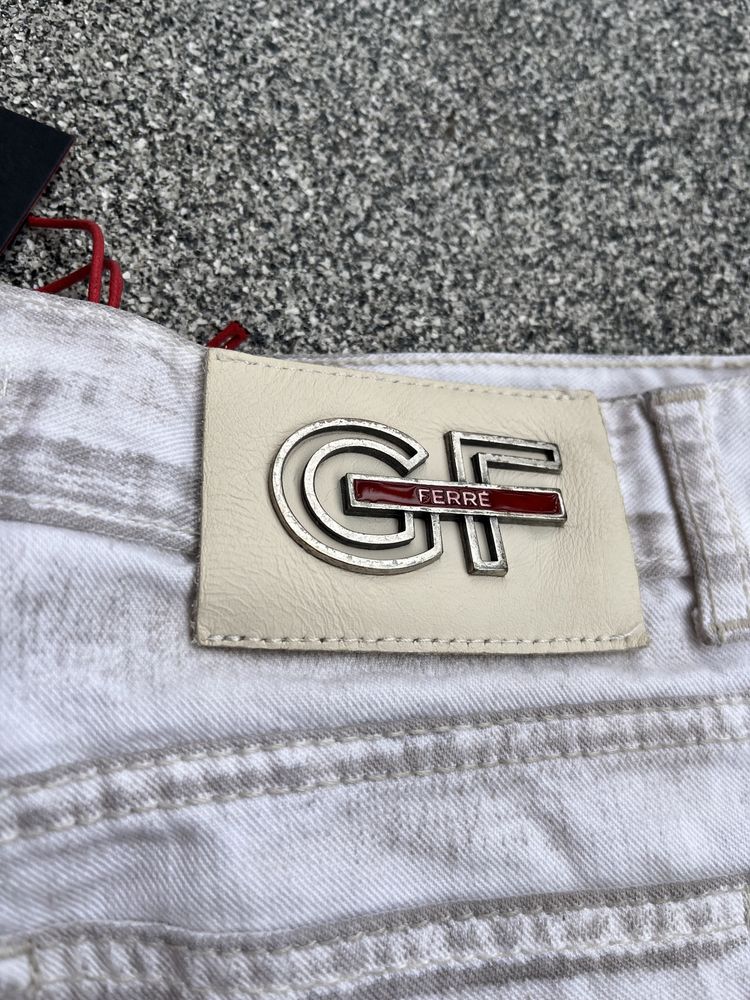 GF Ferre nowe białe proste męskie spodnie efekt brudzenie 32 46