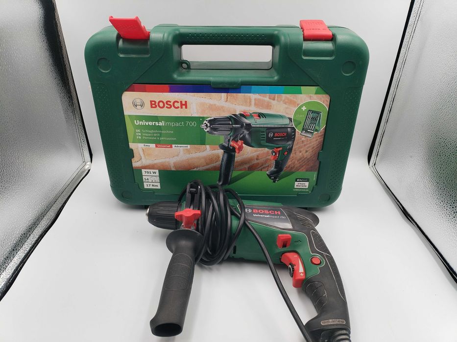 Wiertarka Bosch UniversalImpact 700 / 3603A31000 / stan BDB