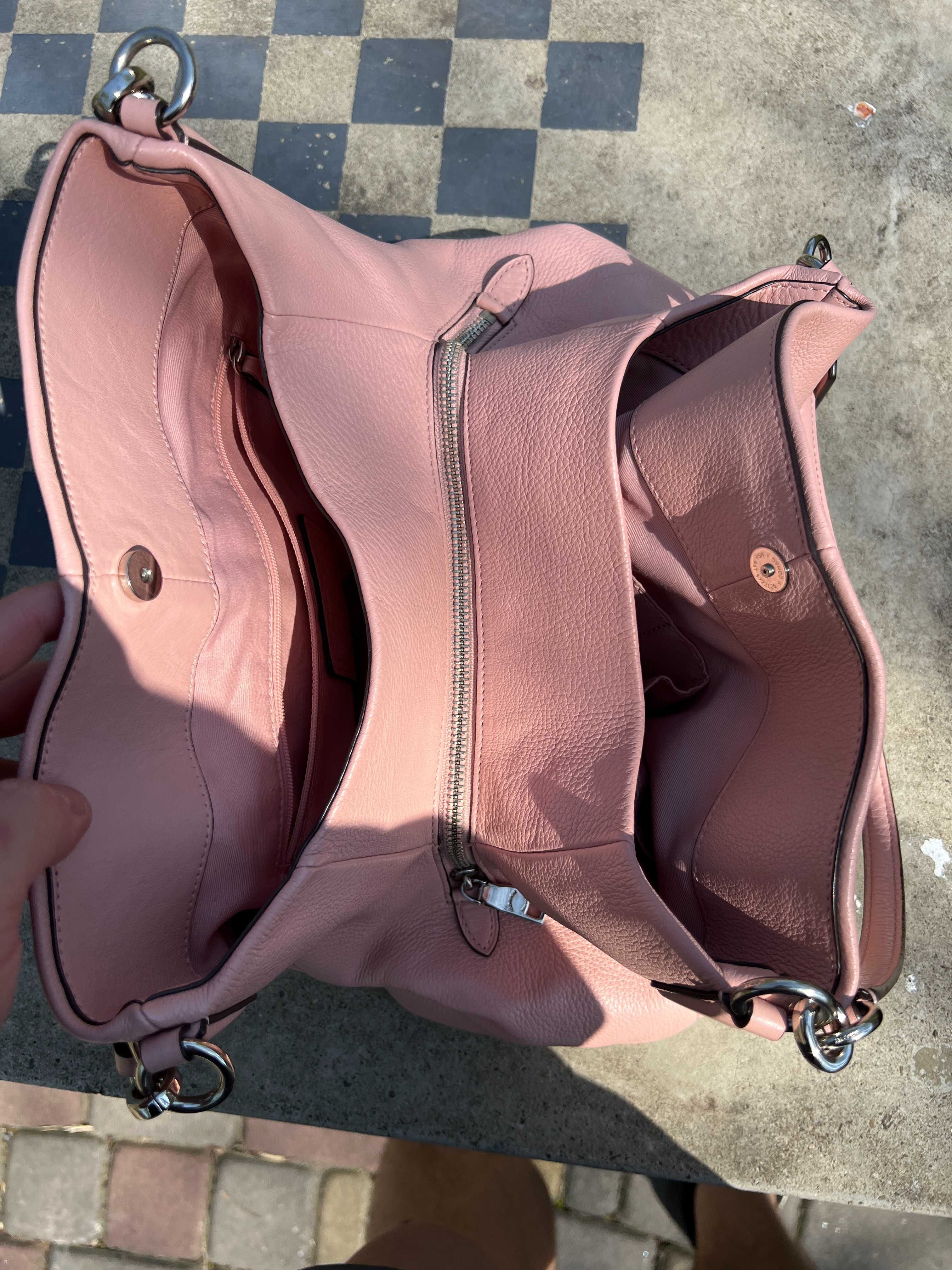 Сумка Coach Edie 31 Refined Pebble Leather Shoulder Bag Blush Рожева