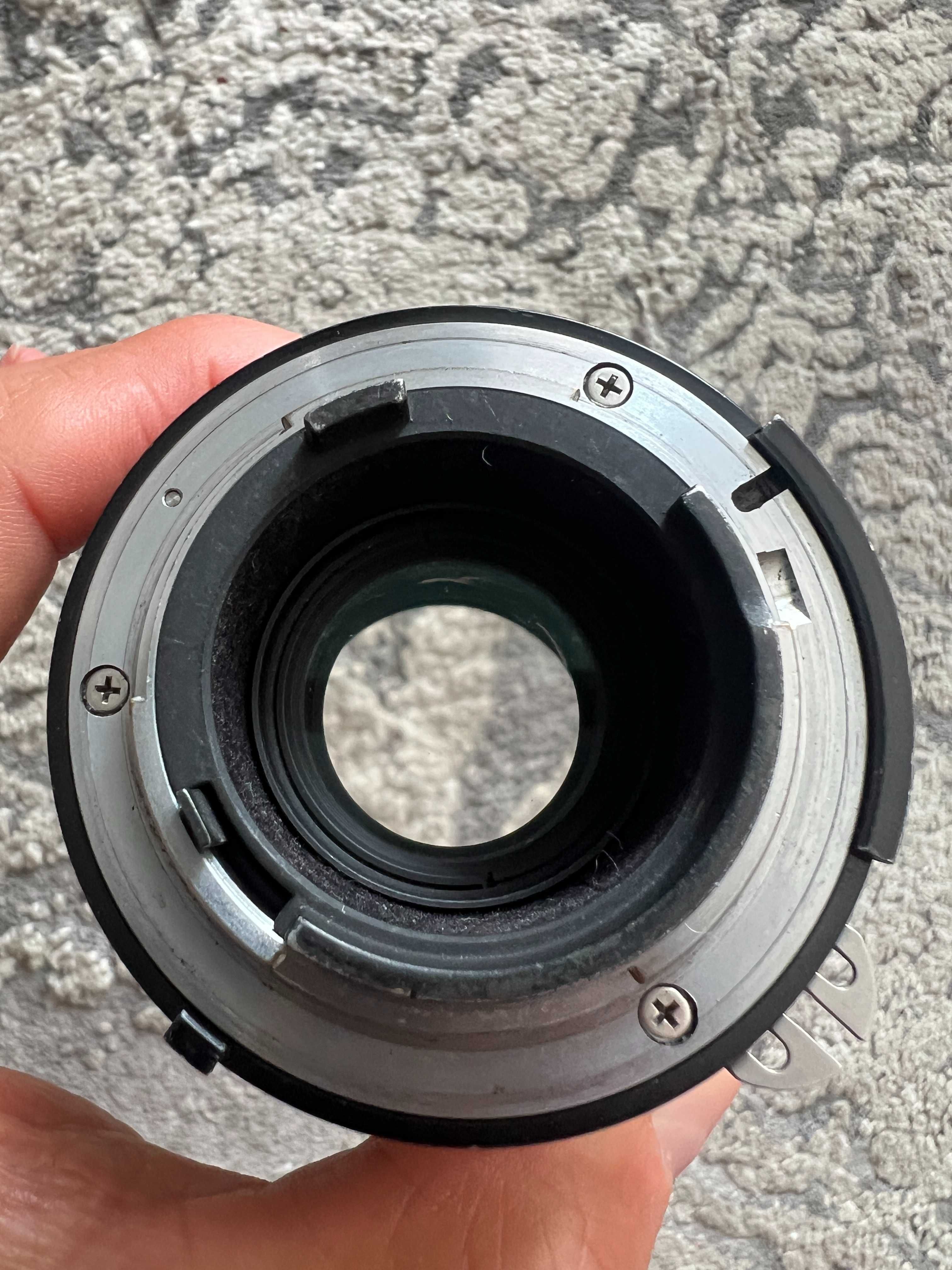 Nikkor 135mm f/2.8 AI-S – Tele-objectiva Manual para Nikon (FX e DX)