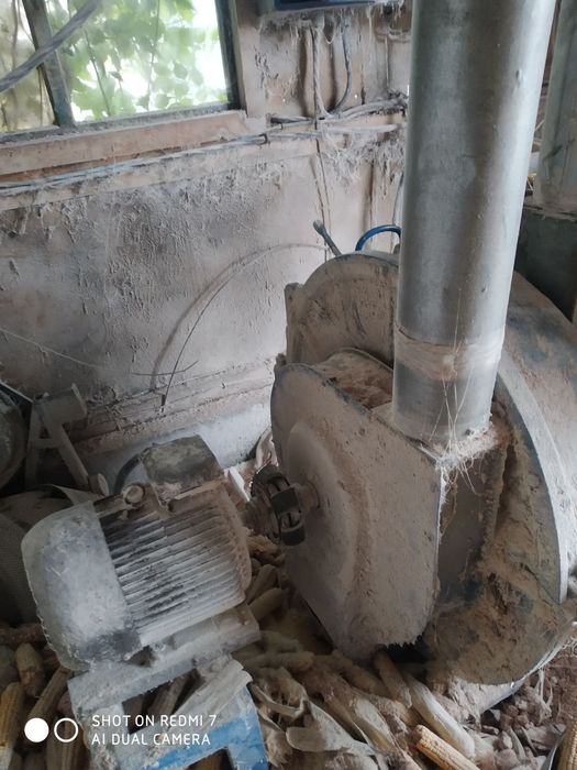 Млин ДКУ зернодробилка