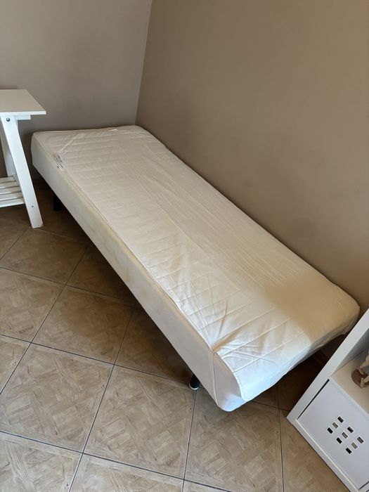 Łożko 80 x 200 cm na nogach