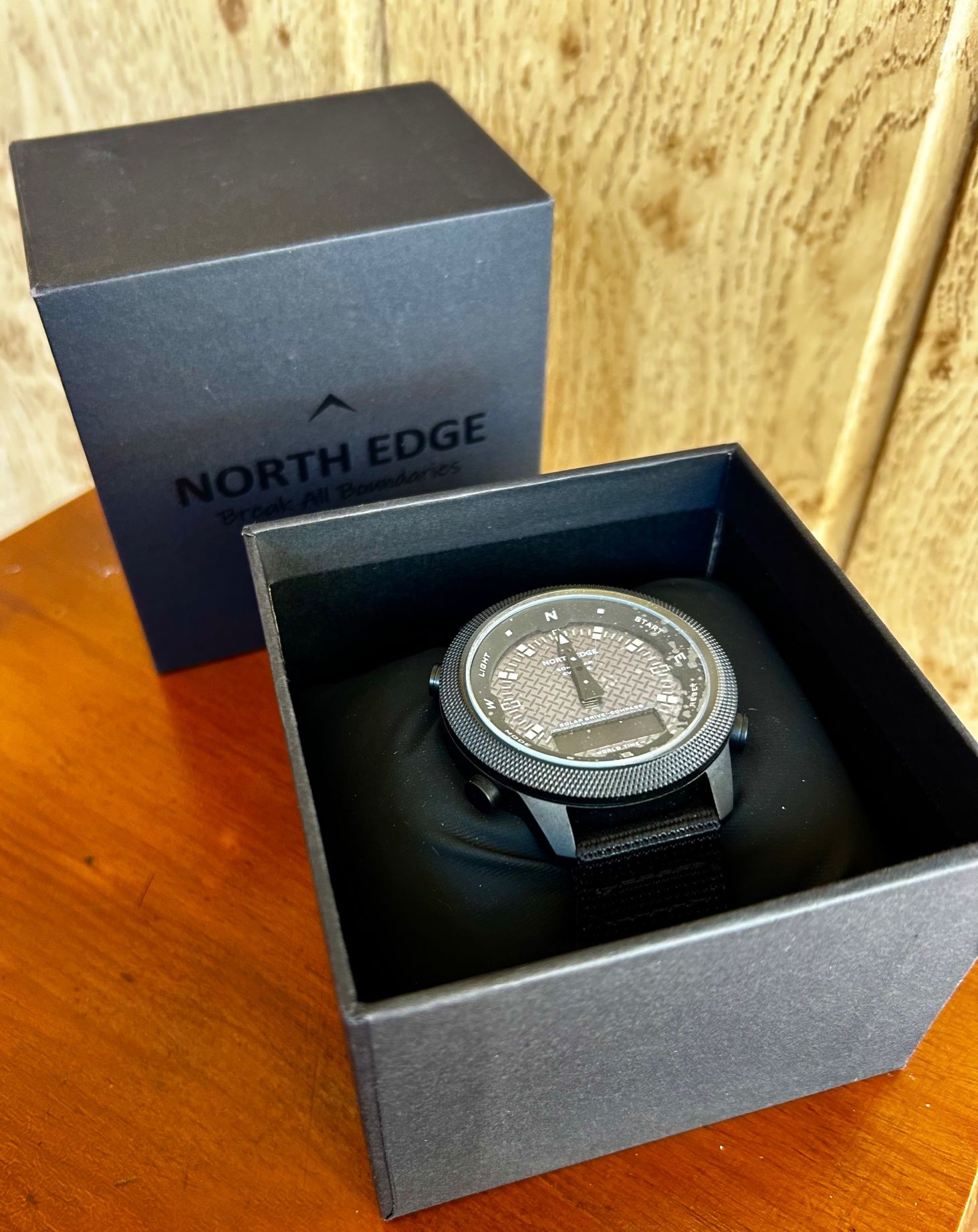 Чоловічий суцільнометалевий смарт годинник North Edge Evoque на сонячн