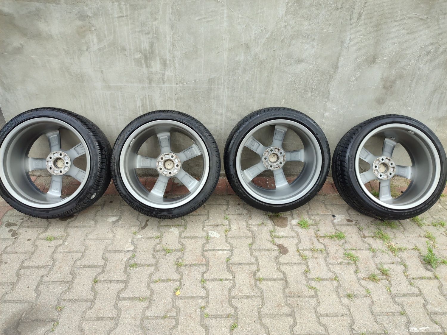 Felgi 19" Alufelgi OEM Audi Rotor 19" ET33 9J Opony Pirelli P ZERO