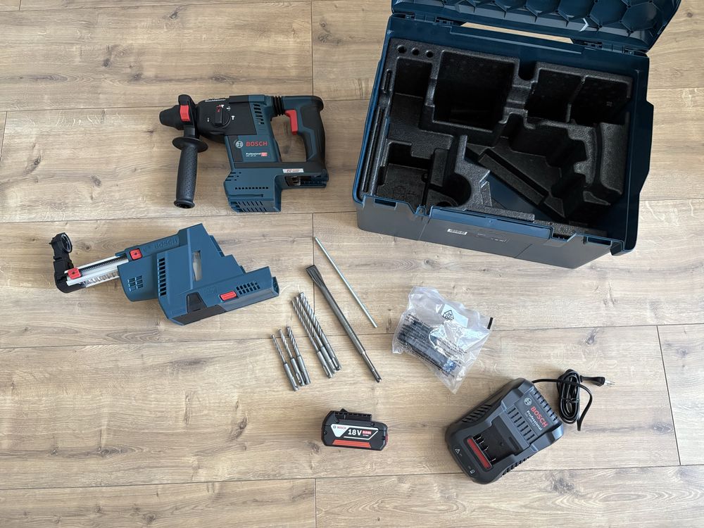Młotowiertarka Bosch GBH 18V-26 + 5 Ah + Odsysacz + Box Sortimo