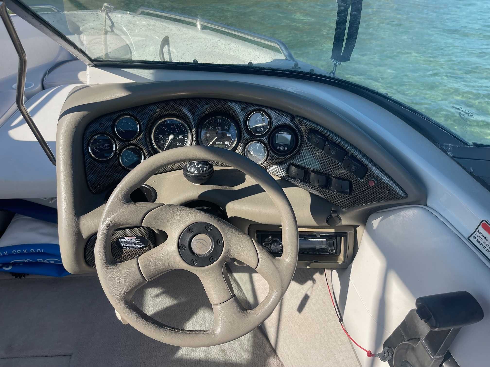 Crownline 192, Penta Volvo 4.3, 190 CV com atrelado