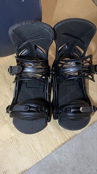 Deska snowboardowa Firefly Furious 161 plus wiazania Birton Mission