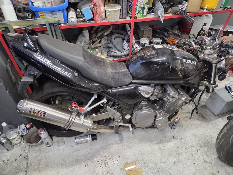 Suzuki bandit 600 cały na części