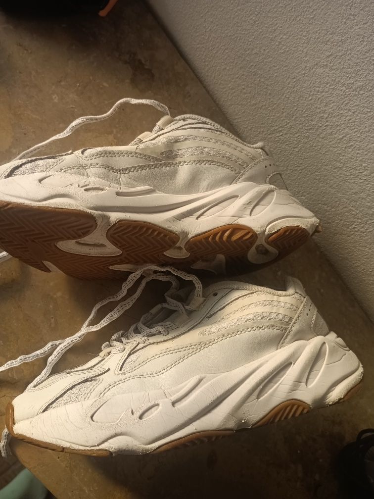 Tênis Adidas Yeezy