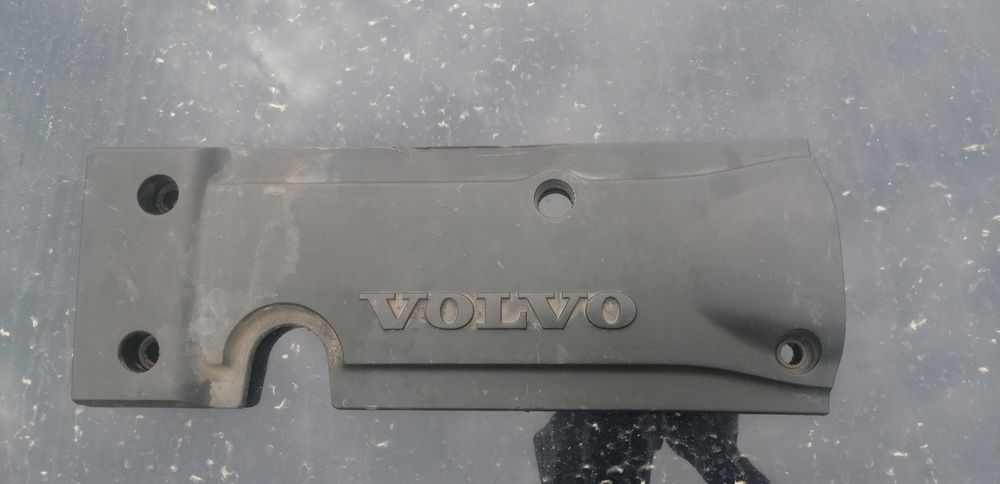 Osłona świec silnika volvo focus