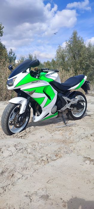 Продам Kawasaki EX650 2007 року