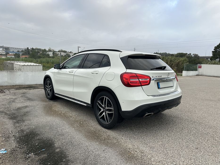 Mercedes-Benz GLA200 AMG Aceito Retoma