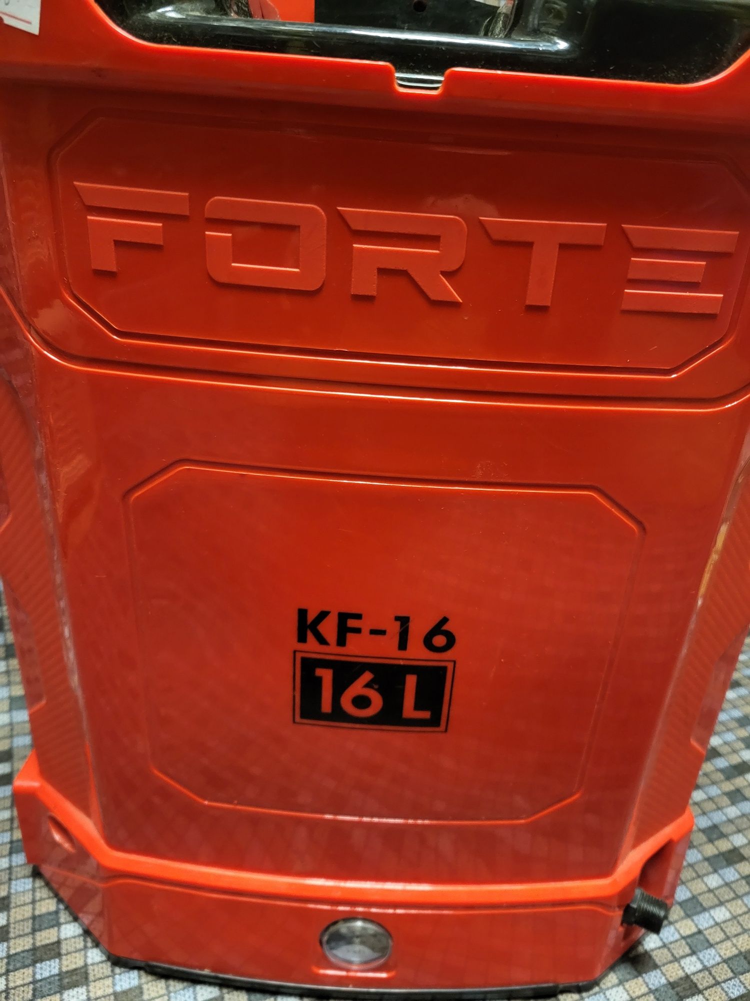 Акумуляторний обприскувач Forte CL-16A