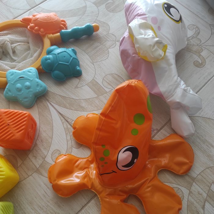 Іграшки для купання